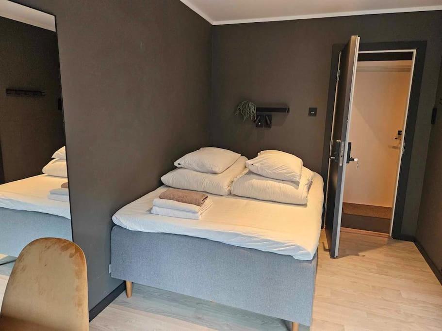 A Cheaper Option To Hotel Ålesund Εξωτερικό φωτογραφία